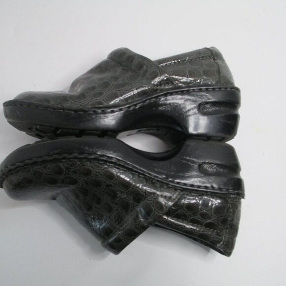 B.O.C. Born of Concept Gray Peggy Crocodile Print Slip-On Clogs Size 7.5/38.5 - Picture 10 of 16